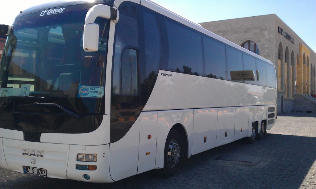 在土耳其制造的M.A.N 德国曼恩大客车 